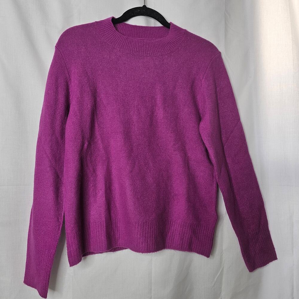 J.Crew Women's Crewneck sweater in extra-soft yarn size Small - Picture 2 of 7